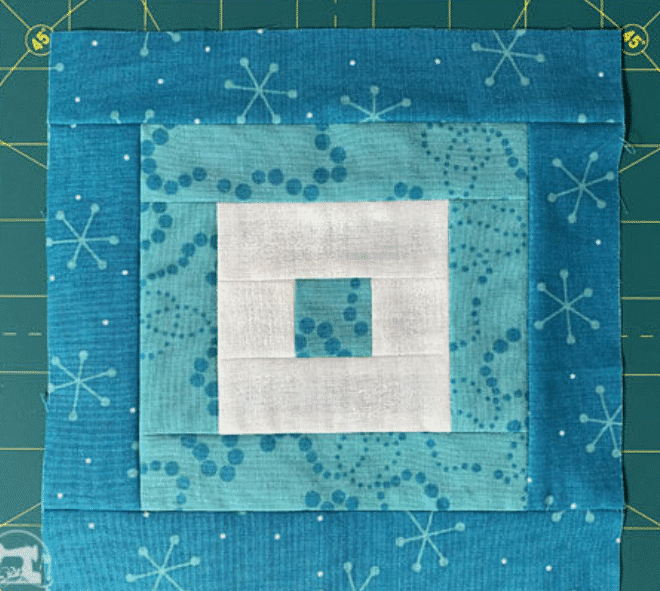 Unleashing Creativity with the Charming Amish Squares Quilt Block