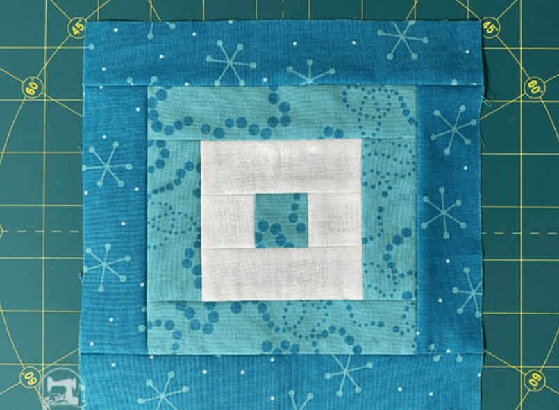 Unleashing Creativity with the Charming Amish Squares Quilt Block